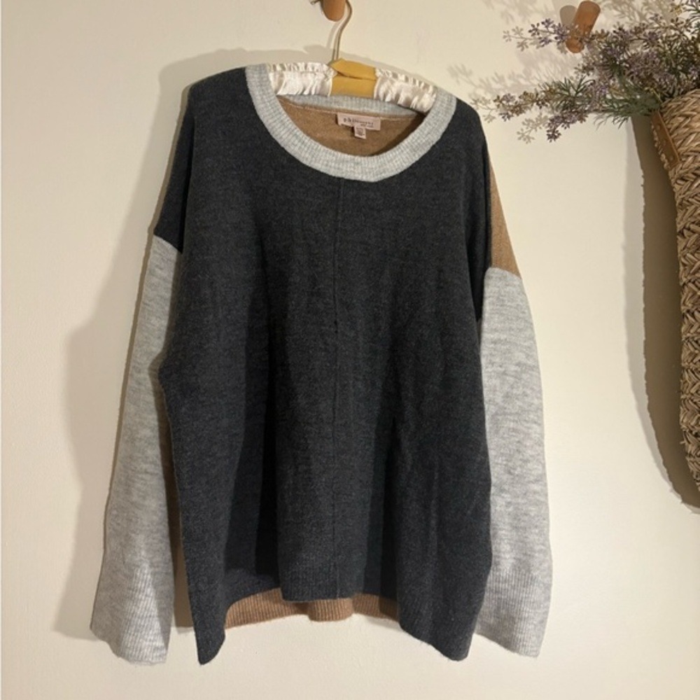 Philosophy Women's Sweater in Black, Gray, and Tan XL
